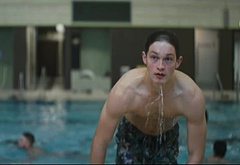 Damian Hardung shirtless in How To Sell Drugs Online 1-01 Nerd Today Boss Tomorrow