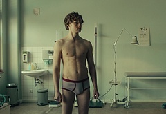 Damian Hardung nude and sex movie scenes