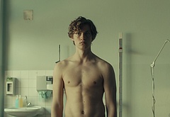 Damian Hardung nude and sex movie scenes