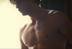 Damian Hardung shirtless in Maxton Hall 1-04 The Moment Of Truth