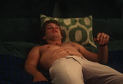Damian Hardung shirtless in Maxton Hall 1-04 The Moment Of Truth