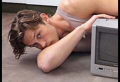 Damian Hardung nude and erotic photos