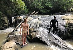 Damian Hardung nude and erotic photos