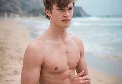 Damian Hardung nude and erotic photos