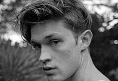 Damian Hardung nude and erotic photos