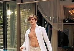 Damian Hardung nude and erotic photos