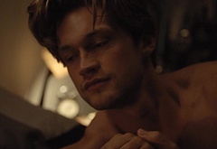 Damian Hardung shirtless in Softies 1-01 Episode 1 1