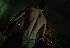 Michael Johnston shirtless in Teen Wolf 5-13 Codominance