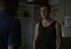 Michael Johnston shirtless in Teen Wolf 5-13 Codominance