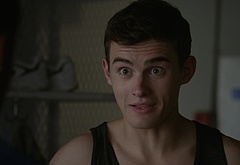 Michael Johnston shirtless in Teen Wolf 5-13 Codominance