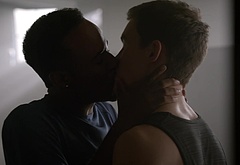 Michael Johnston shirtless in Teen Wolf 5-13 Codominance