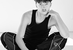 Joe Bird shirtless and sexy photos
