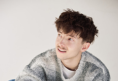 Joe Bird shirtless and sexy photos