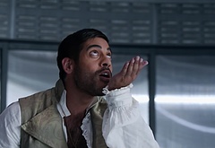 Sachin Bhatt and Nick Zano shirtless in Legends Of Tomorrow 4-11 Seance and Sensibility