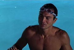 Benjamin Bratt shirtless in Miss Congeniality