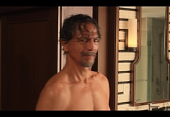 Benjamin Bratt nudes in Mother Of The Bride