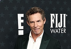 Shawn Hatosy nude and dick bulge pics