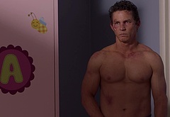 Shawn Hatosy nude in Animal Kingdom