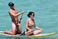 Orlando Bloom frontal nude pics