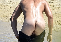 Orlando Bloom frontal nude pics