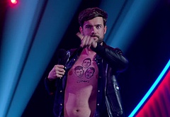 Jack Whitehall oops in Jonas Brothers Family Roast