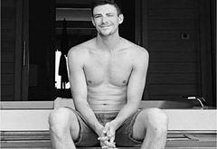 Grant Gustin nude and cock bulge pics