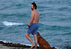 Grant Gustin nude and cock bulge pics