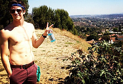 Grant Gustin nude and cock bulge pics
