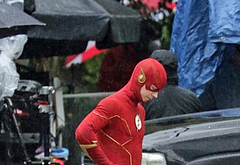 Grant Gustin nude and cock bulge pics