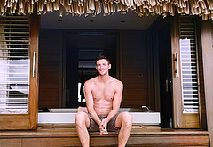 Grant Gustin nude and cock bulge pics