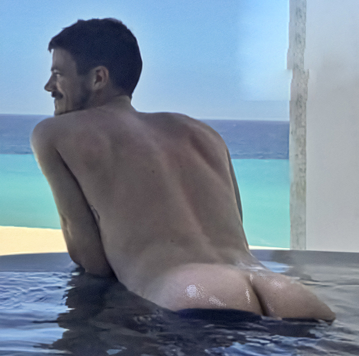 Grant Gustin nude and cock bulge pics