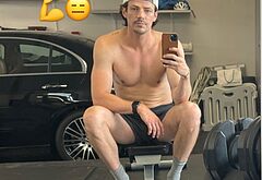 Grant Gustin nude and cock bulge pics