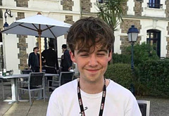 Alex Lawther shirtless and sexy pics