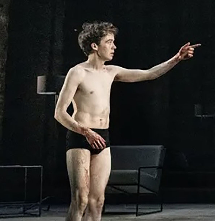 Alex Lawther shirtless and sexy pics