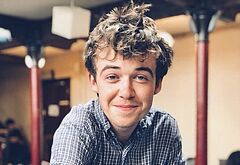 Alex Lawther shirtless and sexy pics