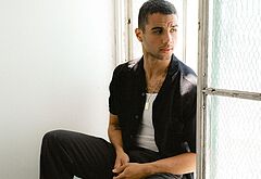 Mason Gooding nude and dick bulge photos