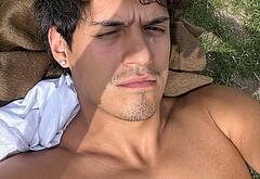 Omar Apollo naked and sexy pics