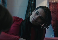Jackson Gallagher gay kiss in Glitch