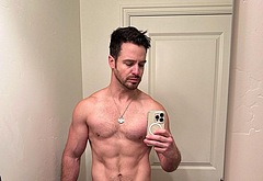 Jake Stormoen shirtless and hot selfie pics