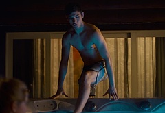 Archie Renaux shirtless scenes in The Other Zoey