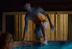 Archie Renaux shirtless scenes in The Other Zoey