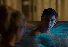 Archie Renaux shirtless scenes in The Other Zoey