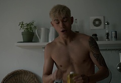 Archie Renaux nudes scenes in Gold Digger