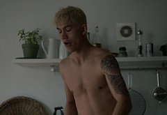 Archie Renaux nudes scenes in Gold Digger