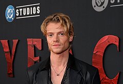 Tom Rhys Harries shirtless and cock bulge pics