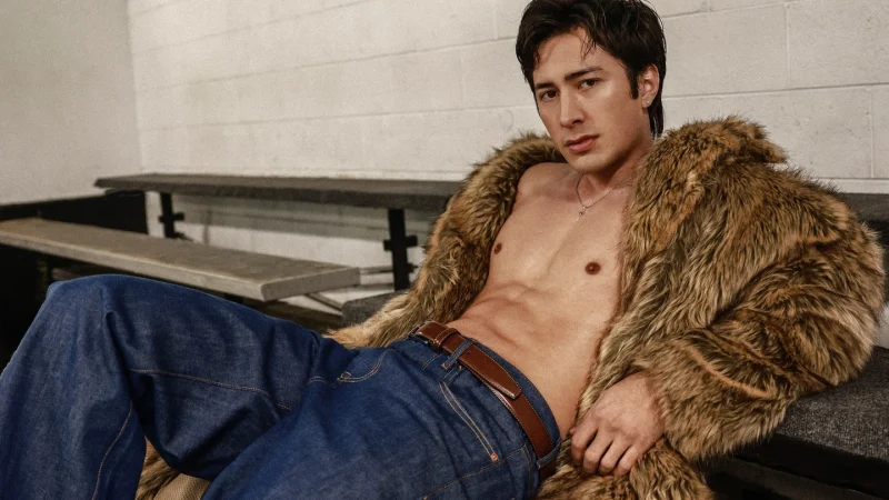 Hudson Williams Strips Down for Numéro Netherlands Magazine