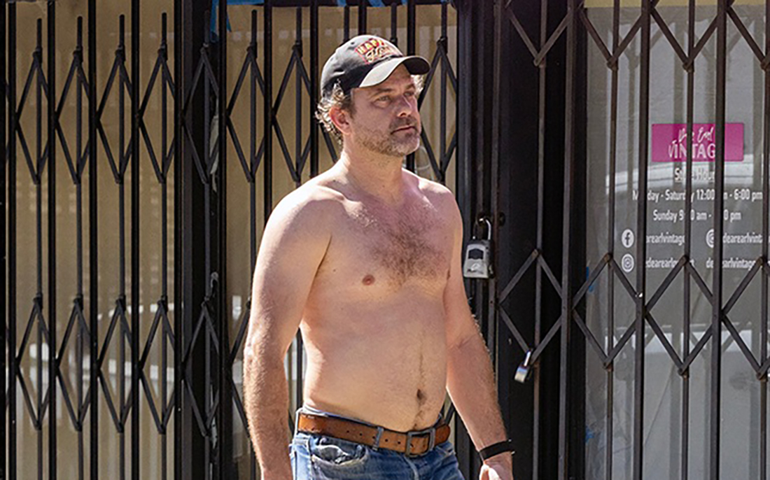 Joshua Jackson Shows Off Boxing Skills Shirtless in Los Angeles