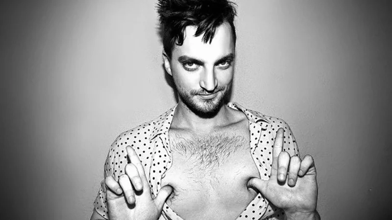 Richard Harmon Nude NSFW Pics & Gay Sex Videos Collection
